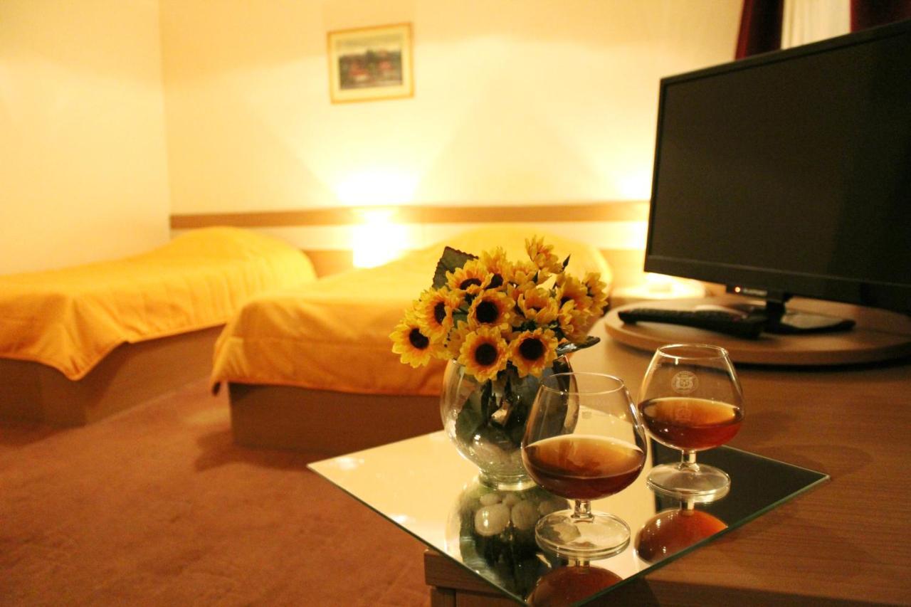 Hotel Of Bulgarian Academy Of Sciences โซเฟีย ภายนอก รูปภาพ